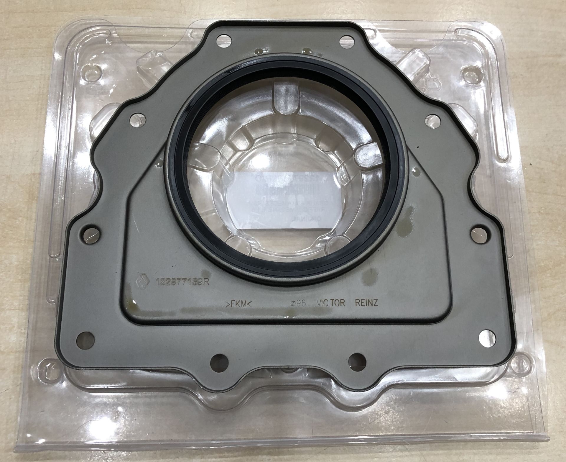 NİSSAN X TRAİL XTRAİL  T32 1.6 DCİ ARKA KRANK KEÇESİ 1227900Q0F 12279-00Q0F