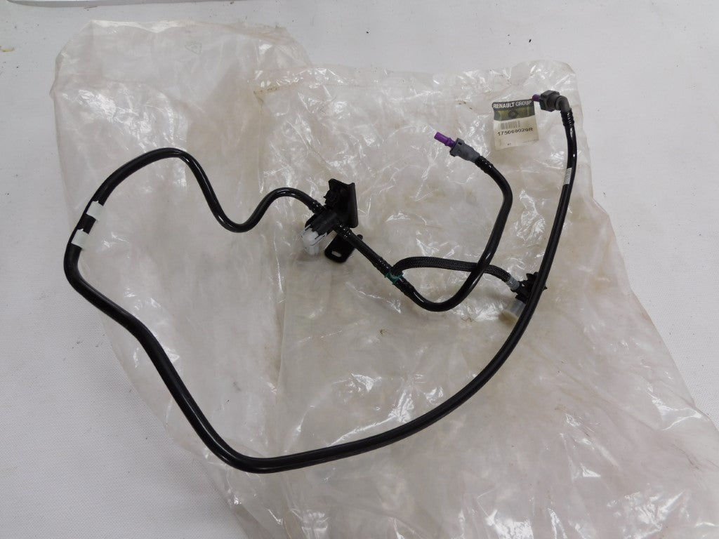 REANULT MASTER 3 M9T 2.3 DCİ YAKIT BORUSU 175060574R 175060020R